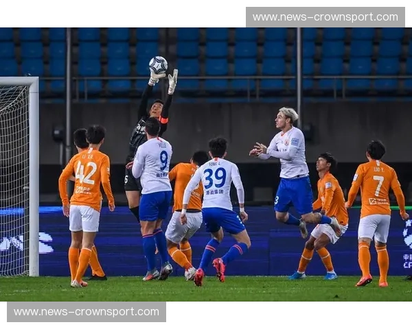 江城风云会,泰山压顶时:武汉卓尔与山东鲁能的历史交锋与信仰博弈 江城风云会,泰山压顶时:武汉卓尔与山东鲁能的历史交锋与信仰博弈